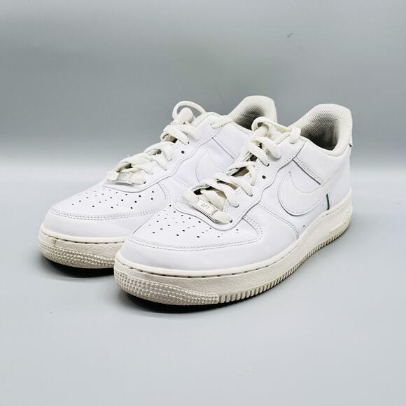 Nike Shoes Mens 10 White Leather Air Force 1 07 Low Top Athletic Classic Sneaker - Picture 4 of 9